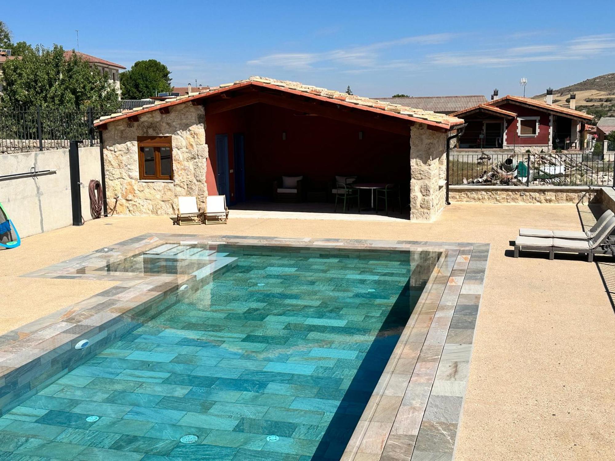 La Casa Rosa Holiday home Burgos