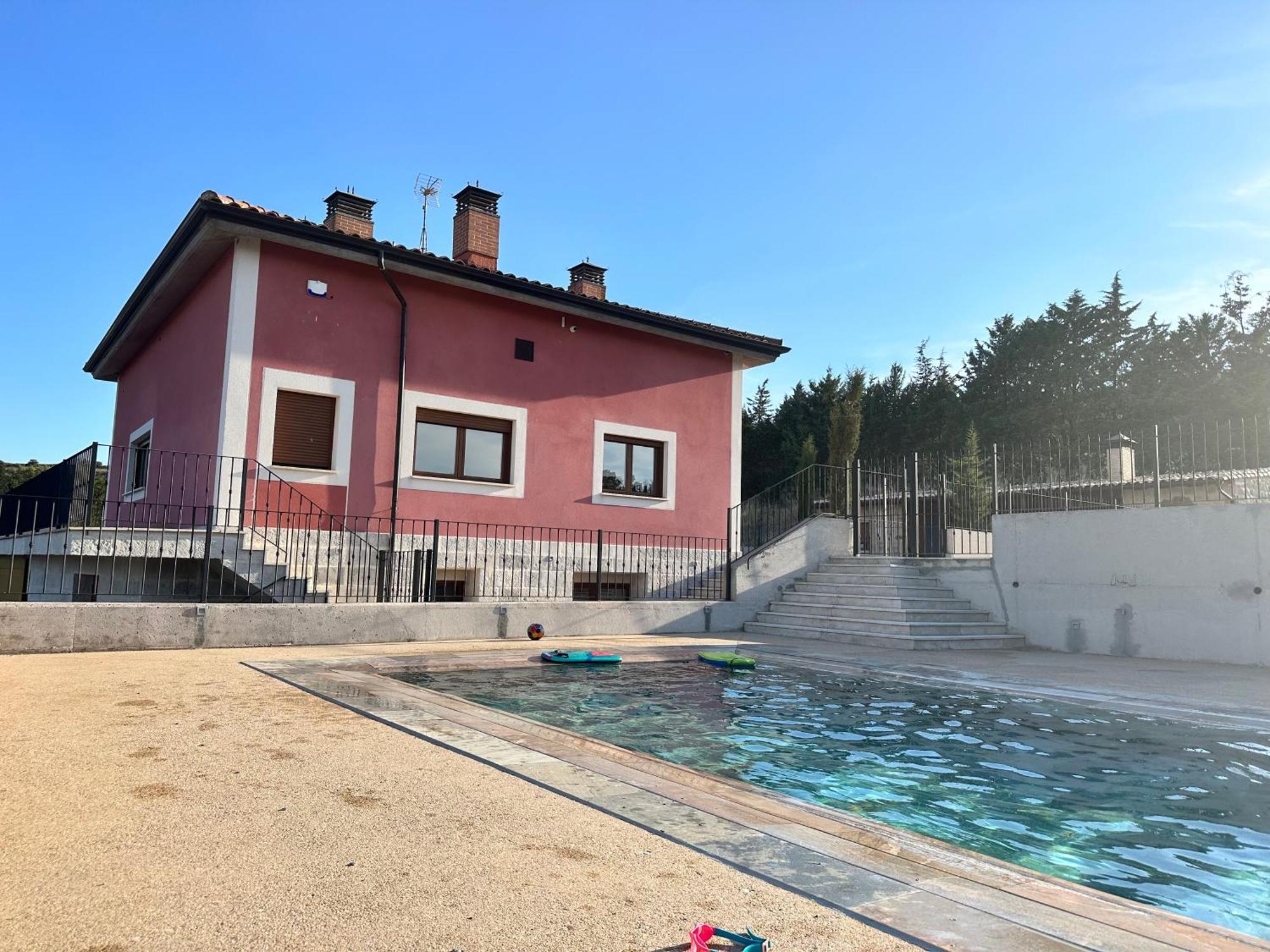 Holiday home La Casa Rosa Burgos